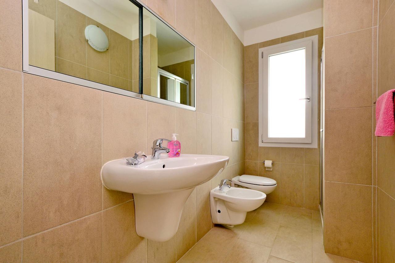 Apartment Fiore-1 By Interhome Линяно Сабиадоро Екстериор снимка